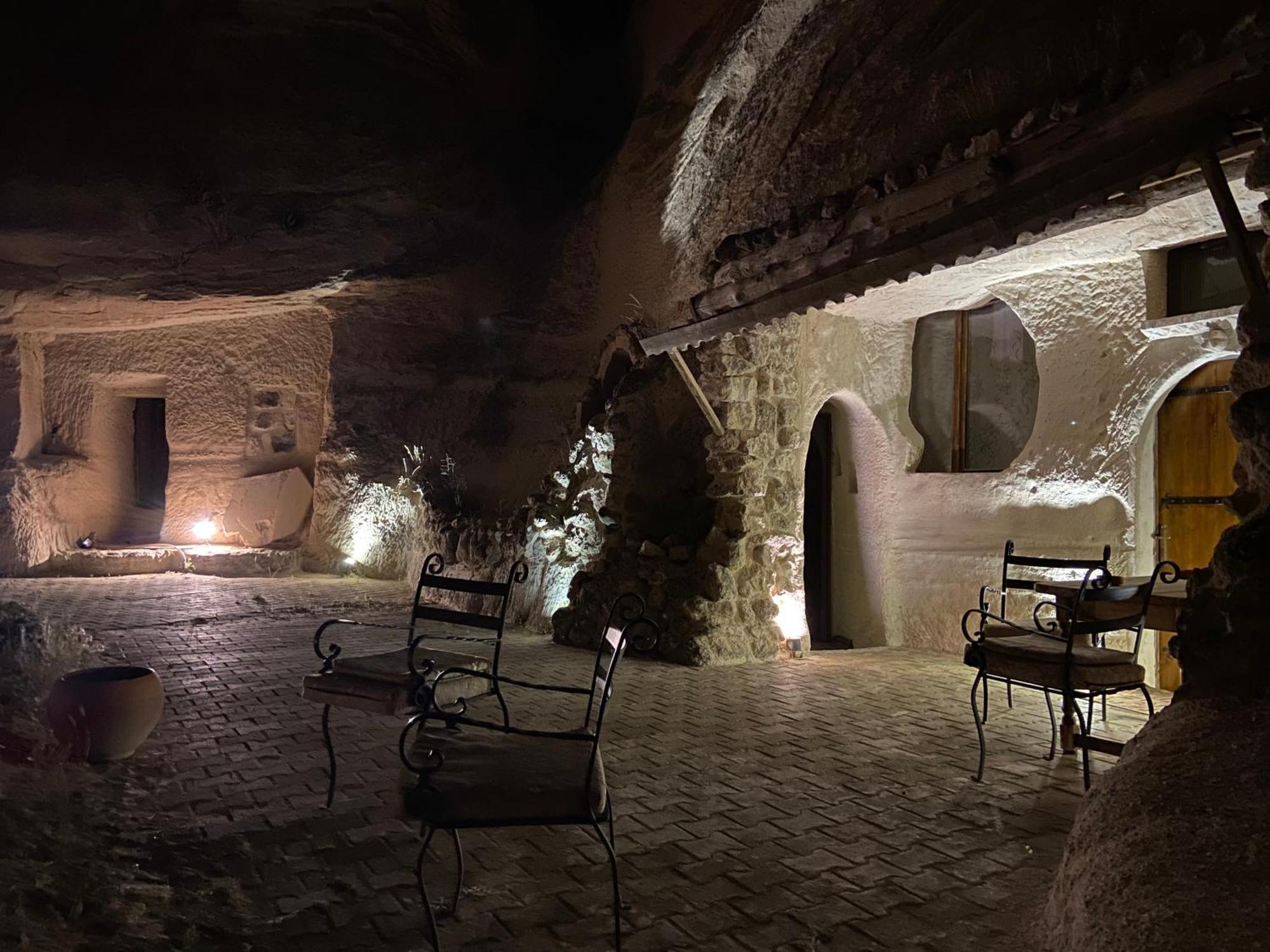The Village Cave Hotel Göreme Buitenkant foto