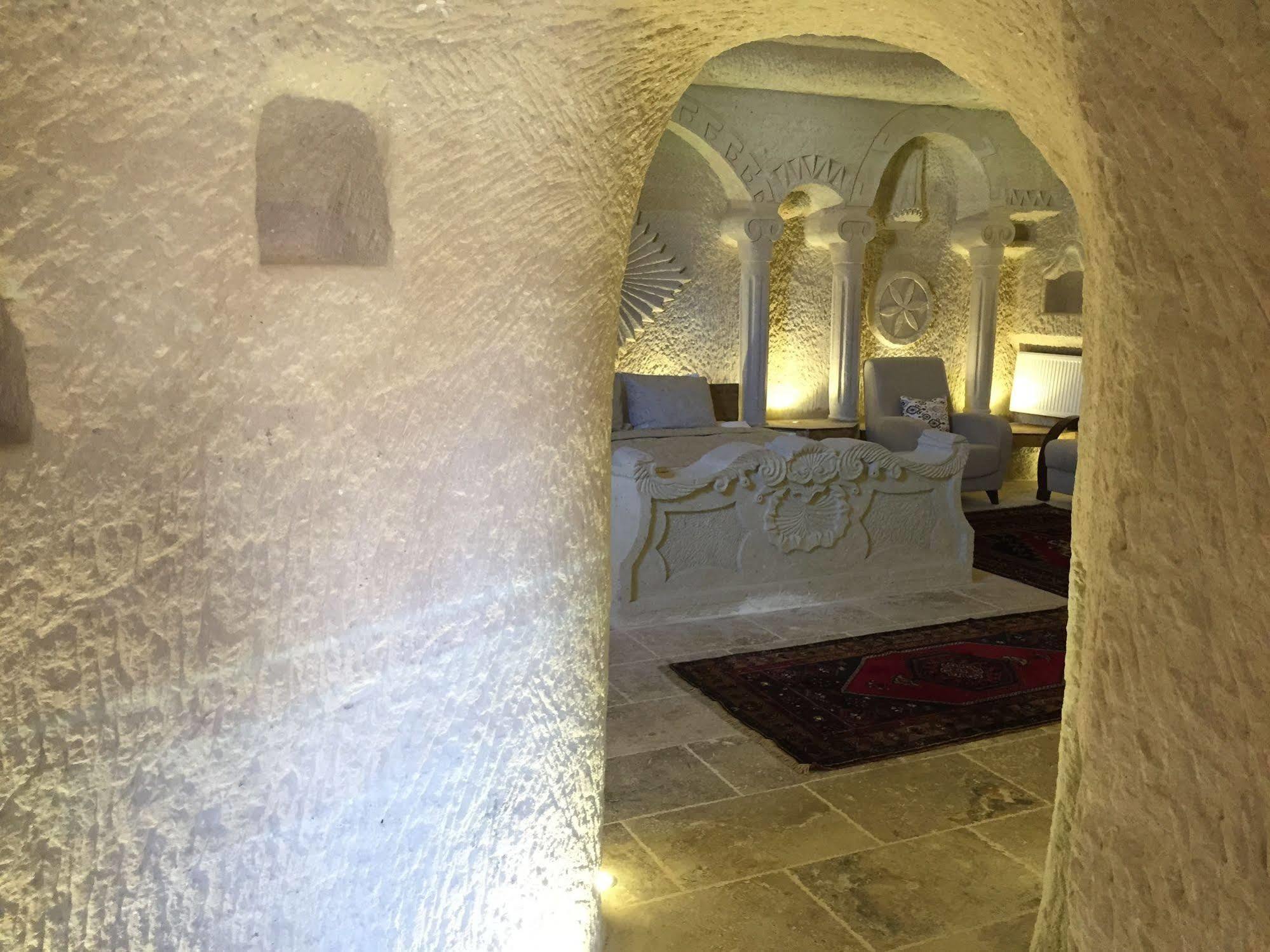 The Village Cave Hotel Göreme Buitenkant foto